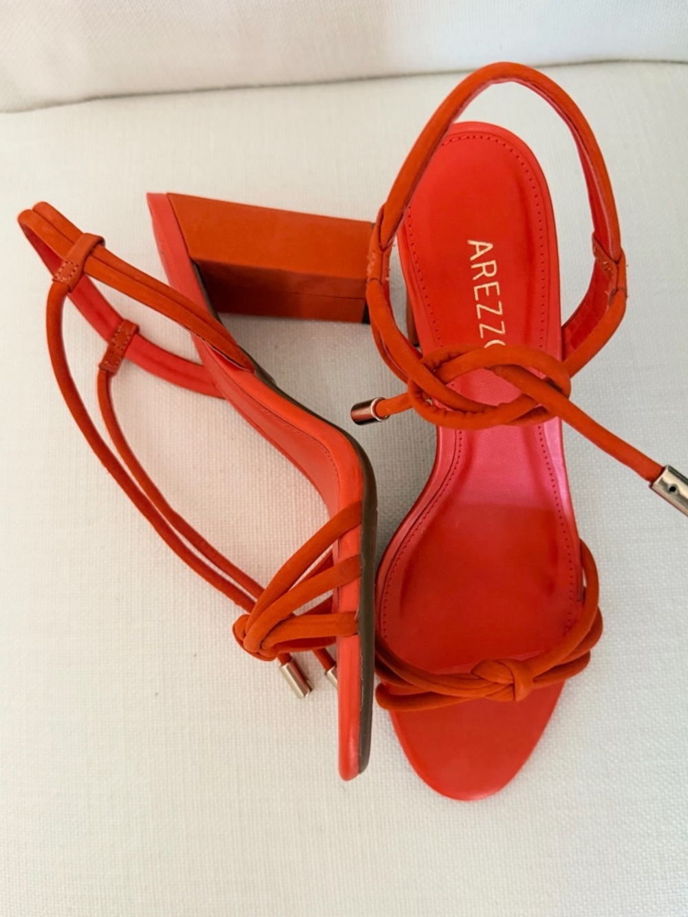 Arezzo Leather Red-Orange Strappy Summer Block Heel Sandals Size 7.5 NWT